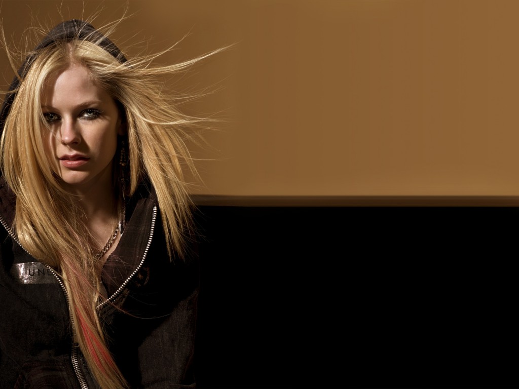 Avril-Lavigne-Wallpaper