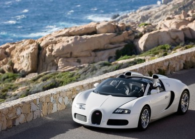 Bugatti-Veyron-cabrio-Pozadia-na-plochu