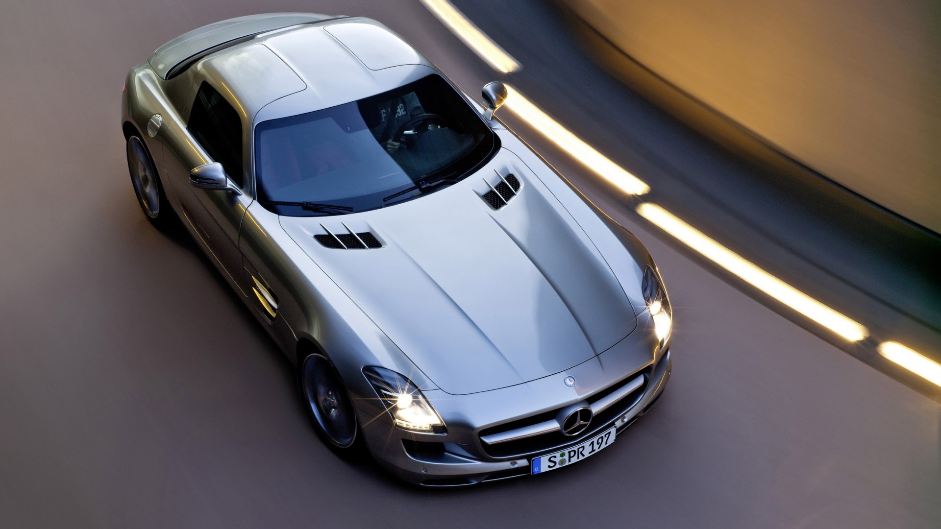 Mercedes-SLS-AMG-03